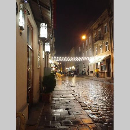 Двокімнатна Квартира В Центрі Львова. Leópolis Exterior foto